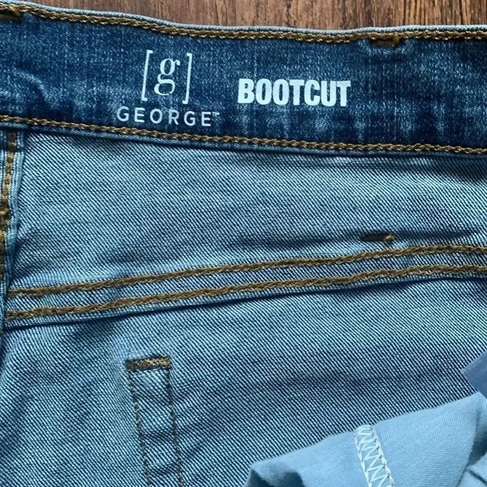 G George BootCut Jeans Medium Wash Size 36 x 32 - Picture 2 of 7